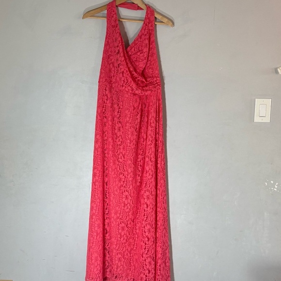 David's Bridal Bellini F940 All Over Lace Halter Maxi Length Dress - Picture 2 of 9